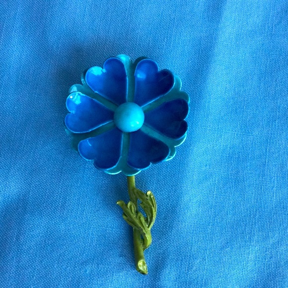 Two vintage flower pins/brooches from the 60/70’s. Double. Blue and daisy. - Picture 4 of 6